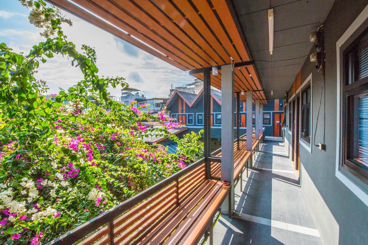 Chiangmai Moli Inn (Adults Only) Chiang Mai Eksteriør billede