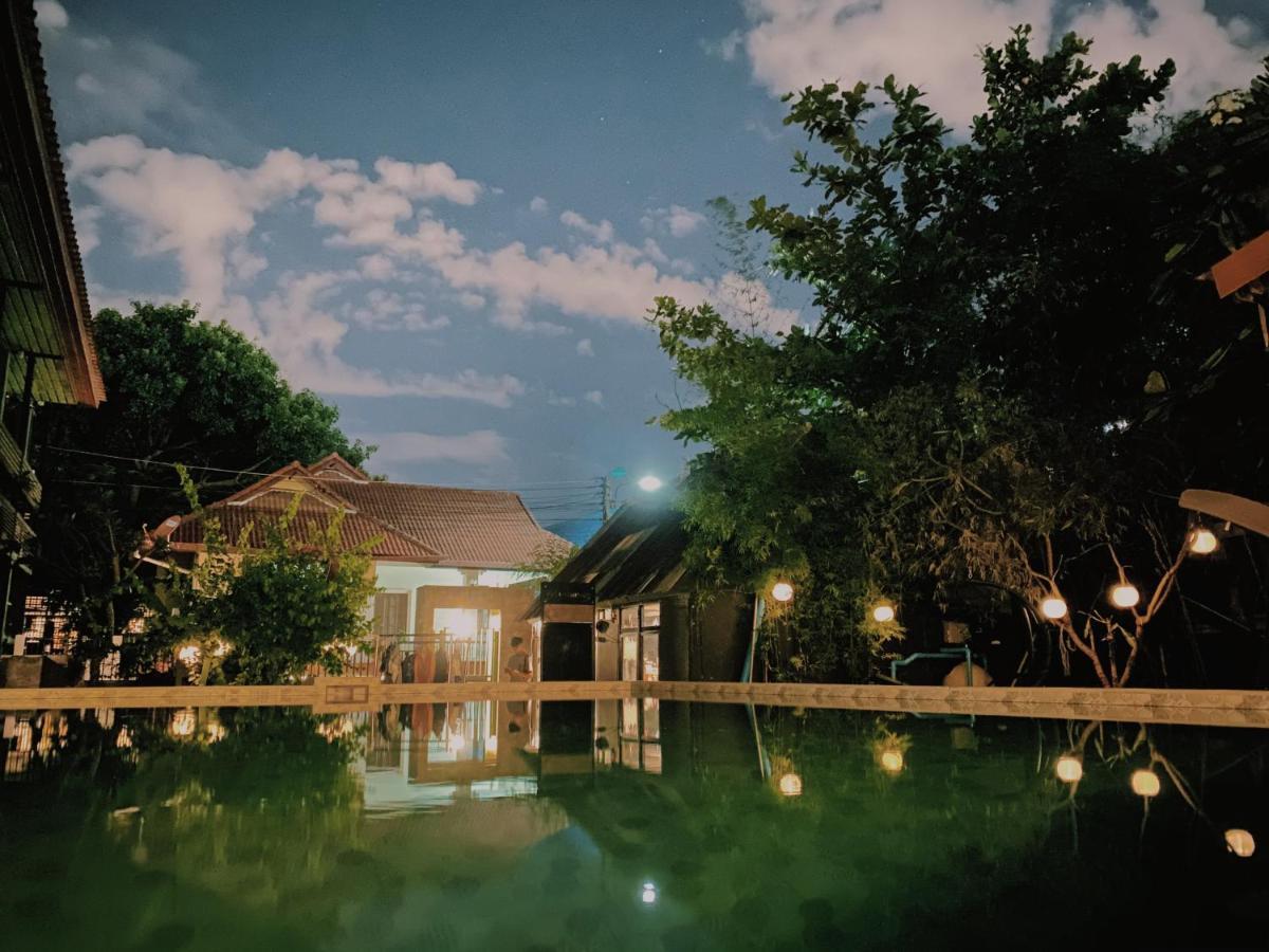 Chiangmai Moli Inn (Adults Only) Chiang Mai Eksteriør billede